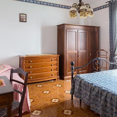 Agriturismo Cetine Vecchie *