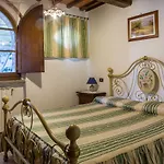 Lantgård Agriturismo Cetine Vecchie *