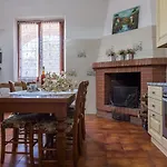 Lantgård Agriturismo Cetine Vecchie *