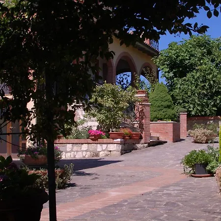 Agriturismo Cetine Vecchie Farm stay *