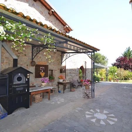 Agriturismo Cetine Vecchie Farm stay *