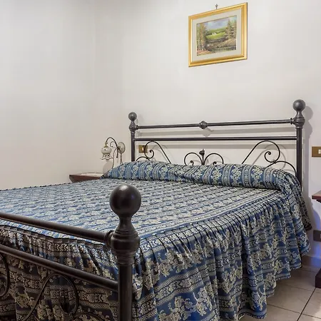 Agriturismo Cetine Vecchie 토리타디시에나